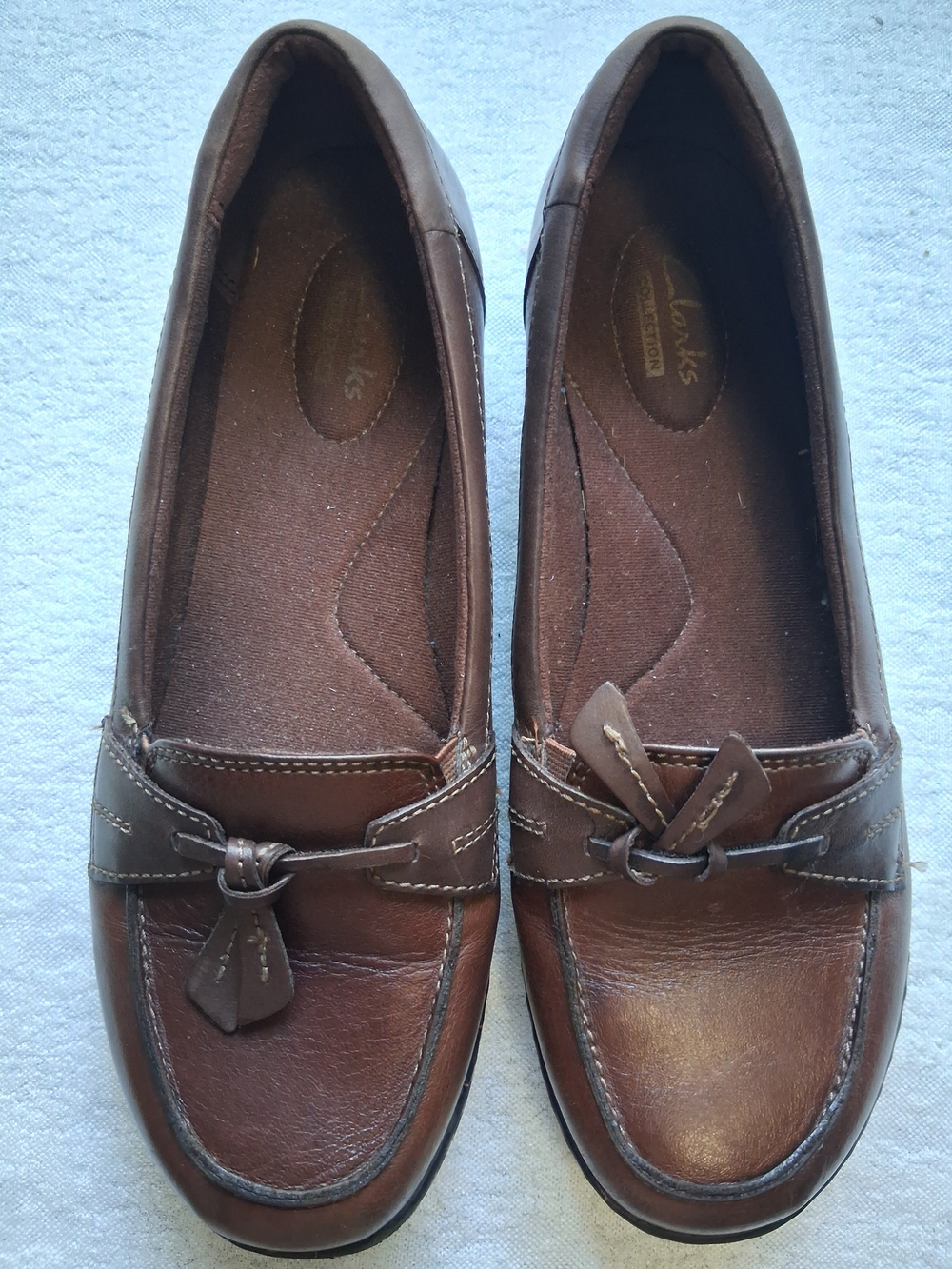 Clarks Women's Brown Leather Slip-On Loafers Size 7